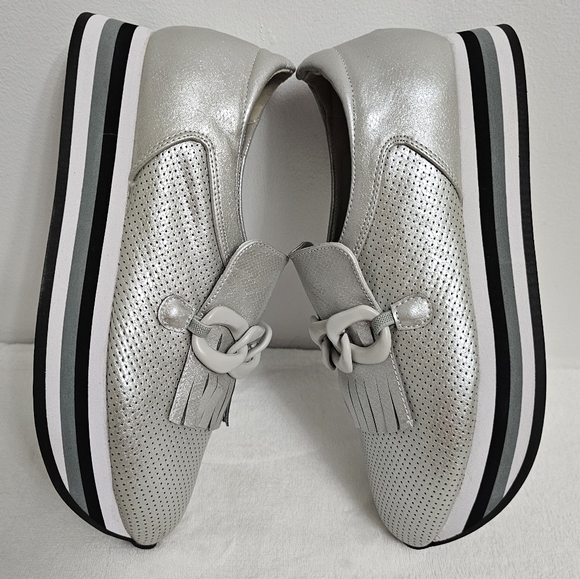 Coconuts by Matisse Bess Metallic Silver Kiltie Fringe Chain Platform Slip- On - Picture 8 of 15